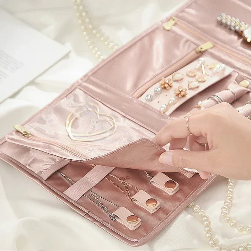 présentoir à bijoux moderne
