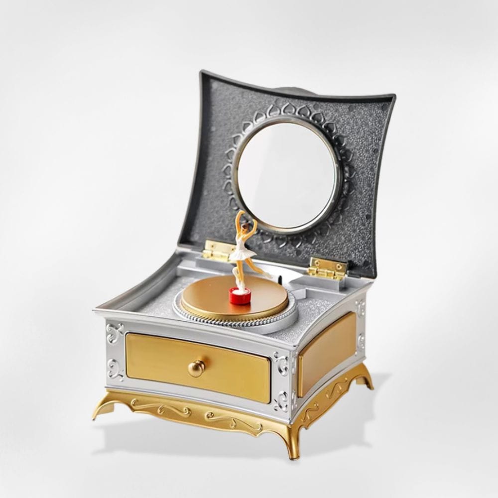 boîte à bijoux avec danseuse