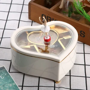 coffret en forme de cœur